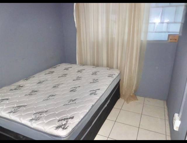 14 BEDROOM HOUSE FOR SALE IN IVY PARK